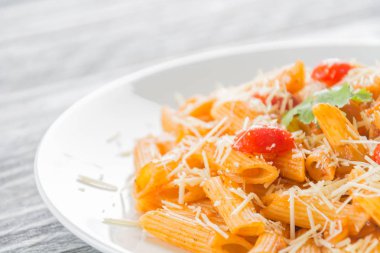 Domates soslu makarna.