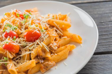 Domates soslu makarna.