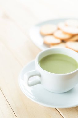 hot matcha latte 