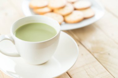hot matcha latte 