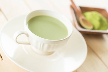 hot matcha latte 