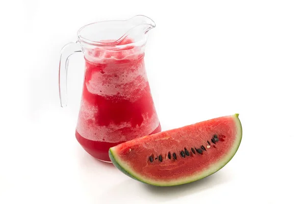 Watermelon smoothie pada latar belakang putih — Stok Foto