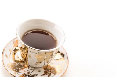 Beyaz arkaplanda çay fincanı