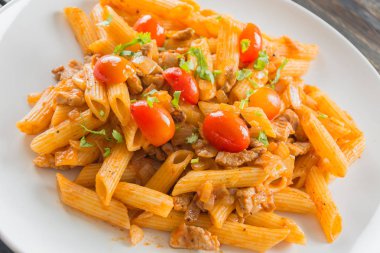 Domates soslu makarna.