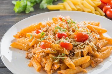 Domates soslu makarna.