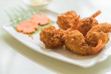 peynir ile kızarmış karides