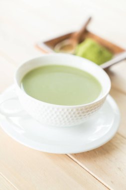 hot matcha latte 