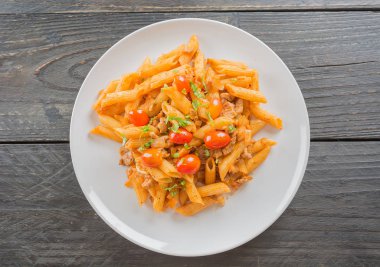 Domates soslu makarna.