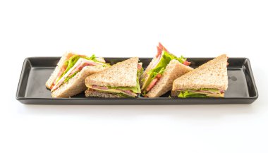 beyaz zemin üzerinde sandviç