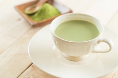 hot matcha latte 