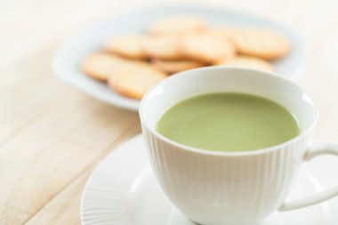 hot matcha latte 