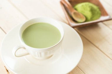 hot matcha latte 