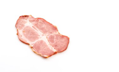 Beyaz arka plan üzerinde domuz pastırması