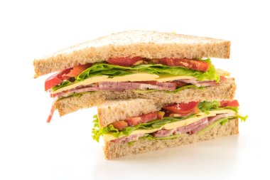 beyaz zemin üzerinde sandviç