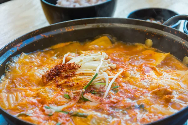 Soupe de tofu doux - style coréen — Photo