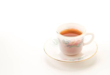 Beyaz arkaplanda çay fincanı