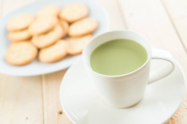 hot matcha latte 