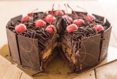 Çikolatalı dondurma kek 