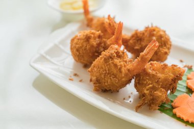 peynir ile kızarmış karides