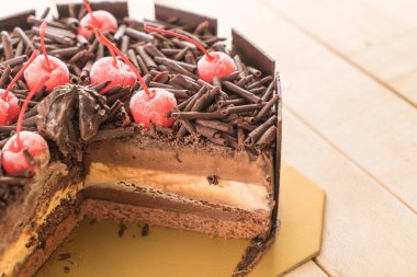 Çikolatalı dondurma kek 