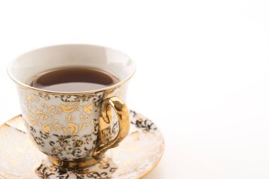 Beyaz arkaplanda taze zalacca