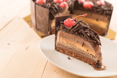 Çikolatalı dondurma kek 