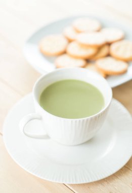 hot matcha latte 