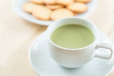 hot matcha latte 