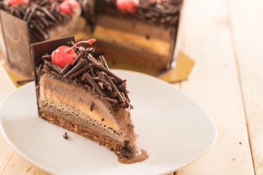 Çikolatalı dondurma kek 