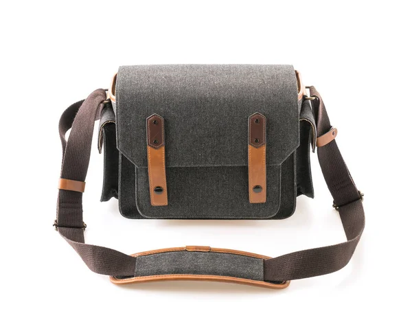 Kamera çantası beyaz arkaplanda