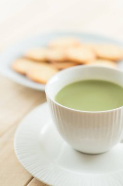 hot matcha latte 