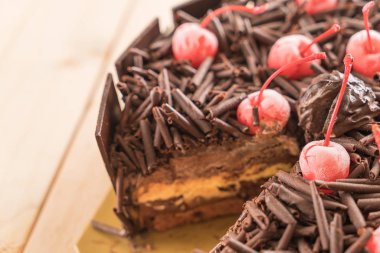 Çikolatalı dondurma kek 