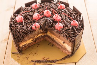 Çikolatalı dondurma kek 