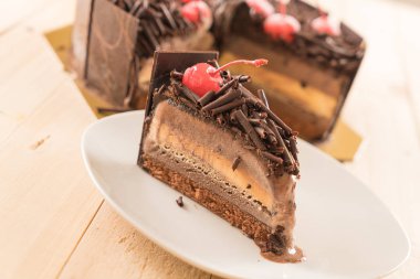 Çikolatalı dondurma kek 