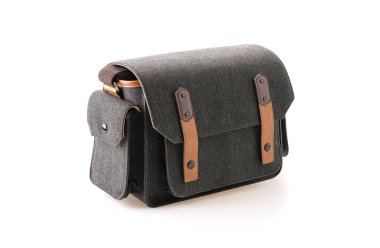 beyaz üzerine kamera çantası