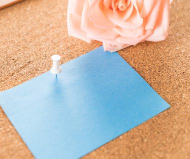 Gül ile kağıt Not 