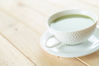 hot matcha latte 