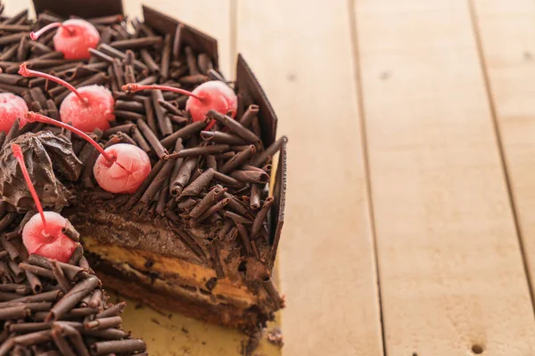 Çikolatalı dondurma kek 