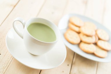 hot matcha latte 