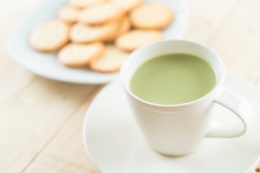 hot matcha latte 