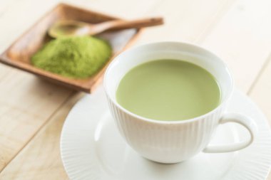 hot matcha latte 