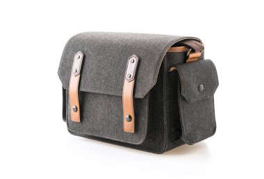 beyaz üzerine kamera çantası