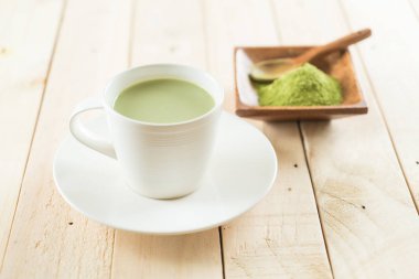 hot matcha latte 