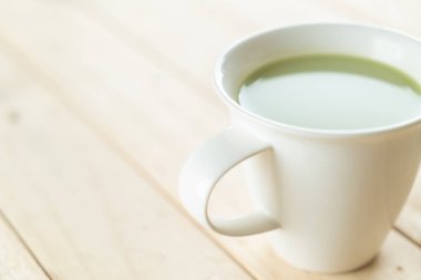 hot matcha latte 