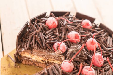 Çikolatalı dondurma kek 