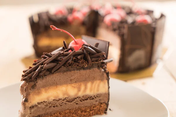 Chocolate ice-cream cake — Stock Photo, Image