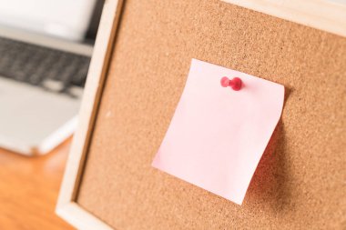 Gül ile kağıt Not 