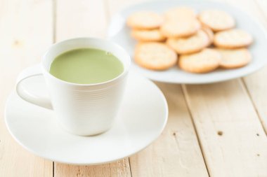 hot matcha latte 