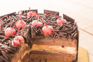 Çikolatalı dondurma kek 