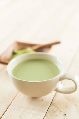 hot matcha latte 